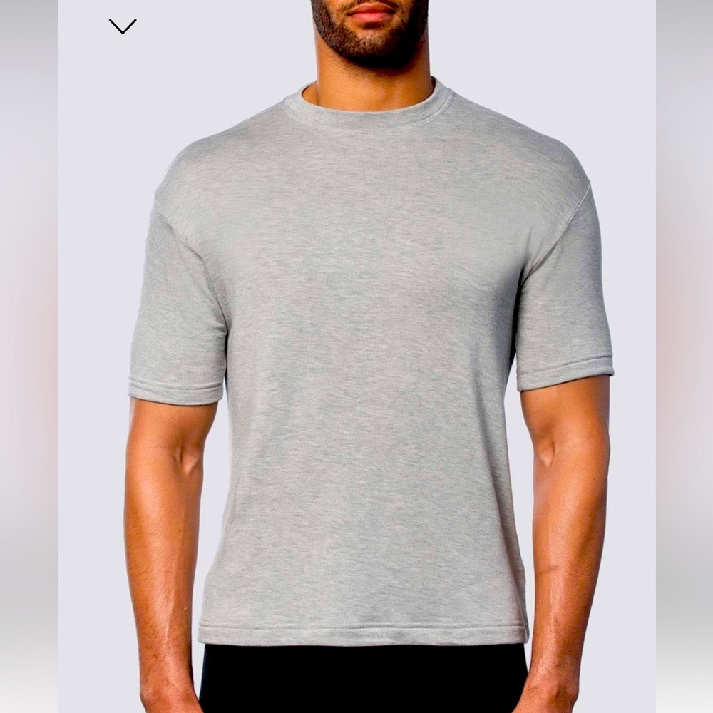 BLEUSALT Men’s High Tee. Light Grey. Size M (3). NEW.